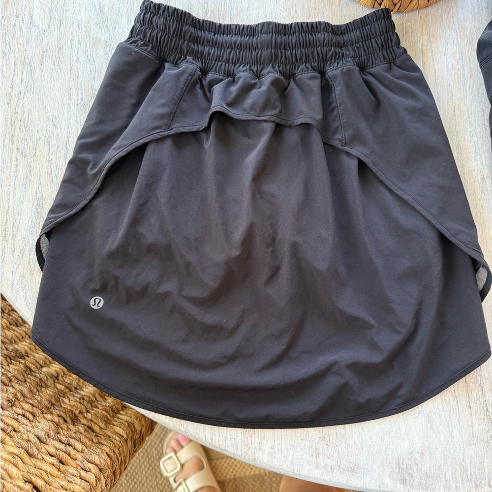 lululemon athletica Black Athletic Skirt size 4
